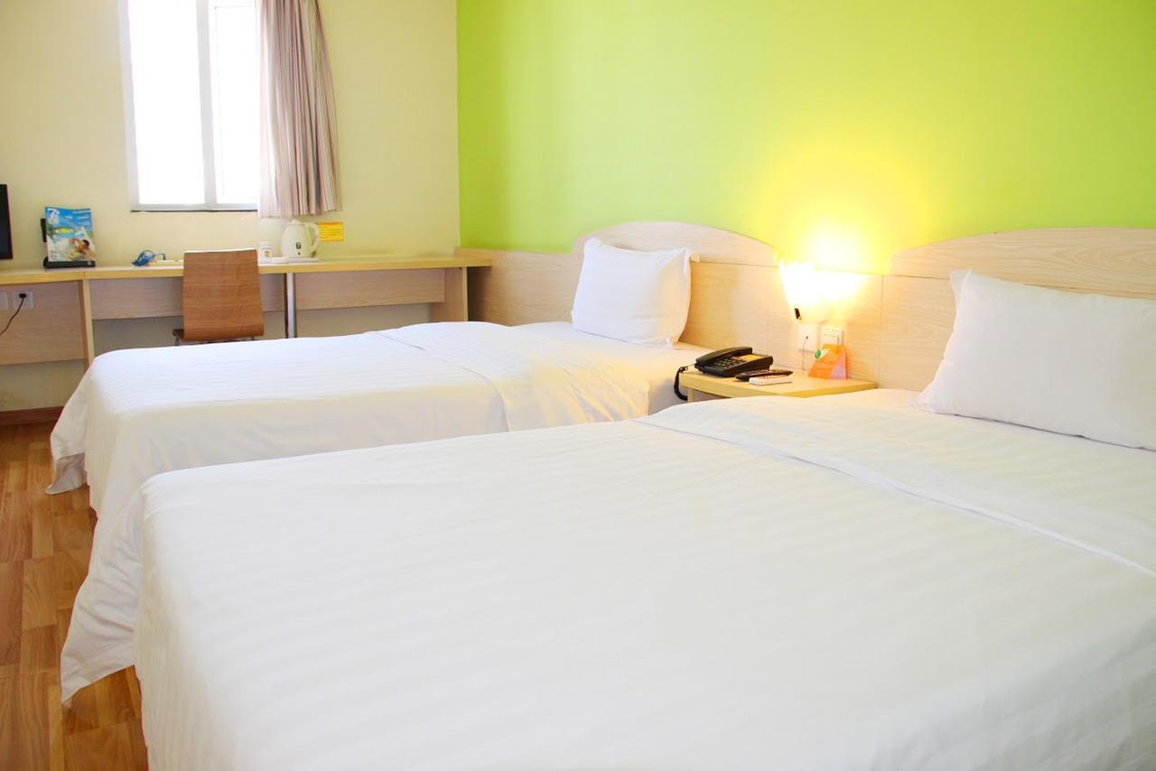 7Days Inn Foshan Shunde Ronggui Xiao Huangpu Buitenkant foto